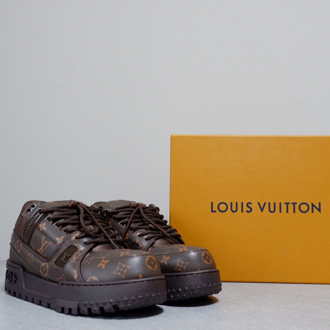 Designer Sneakers Shoes – Lifestyle Sneakers, Latest Sneakers