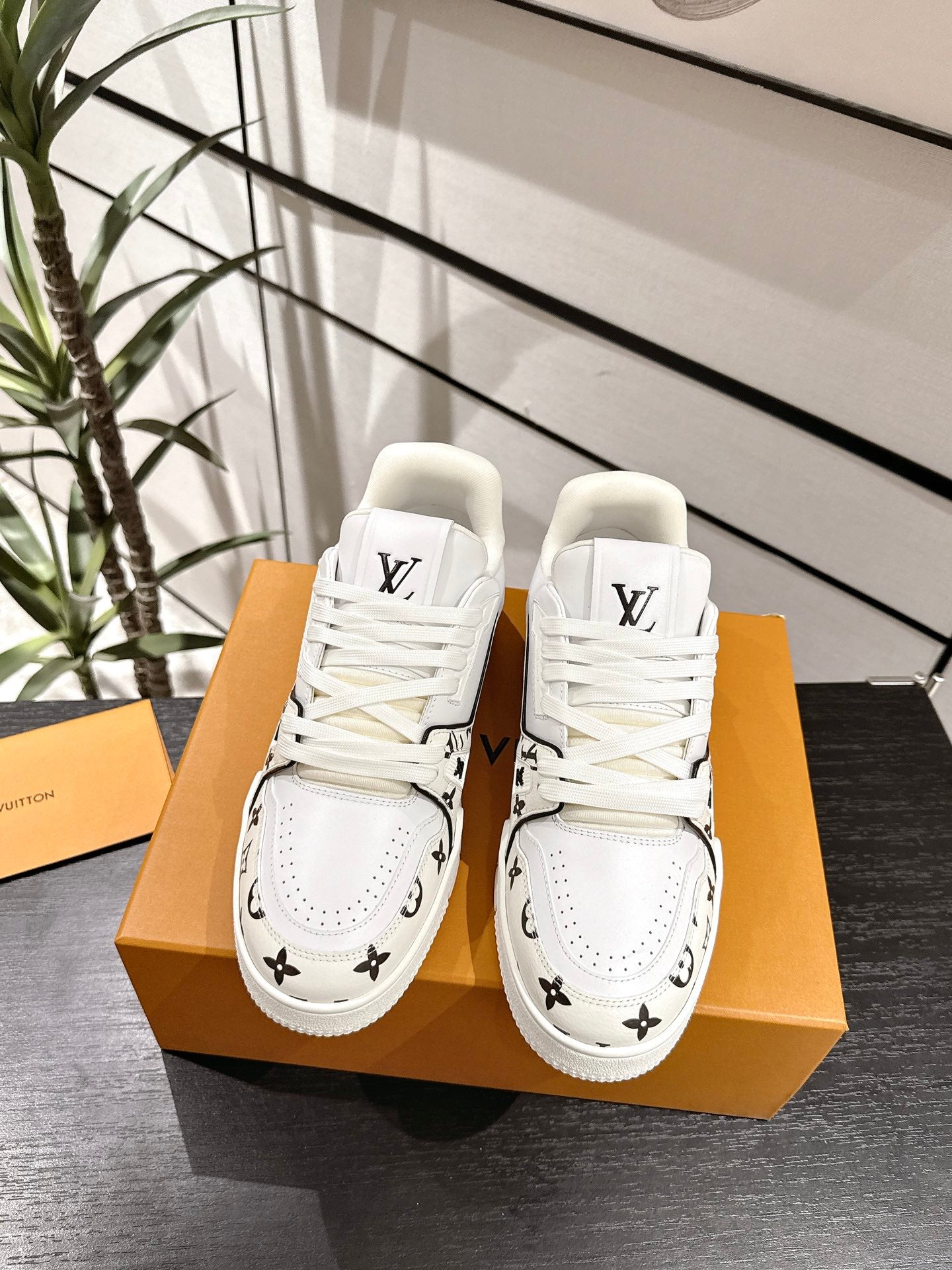 Louis Vuitton LV Trainer Sneakers for Men and Women – Premium Leather Designer Shoes