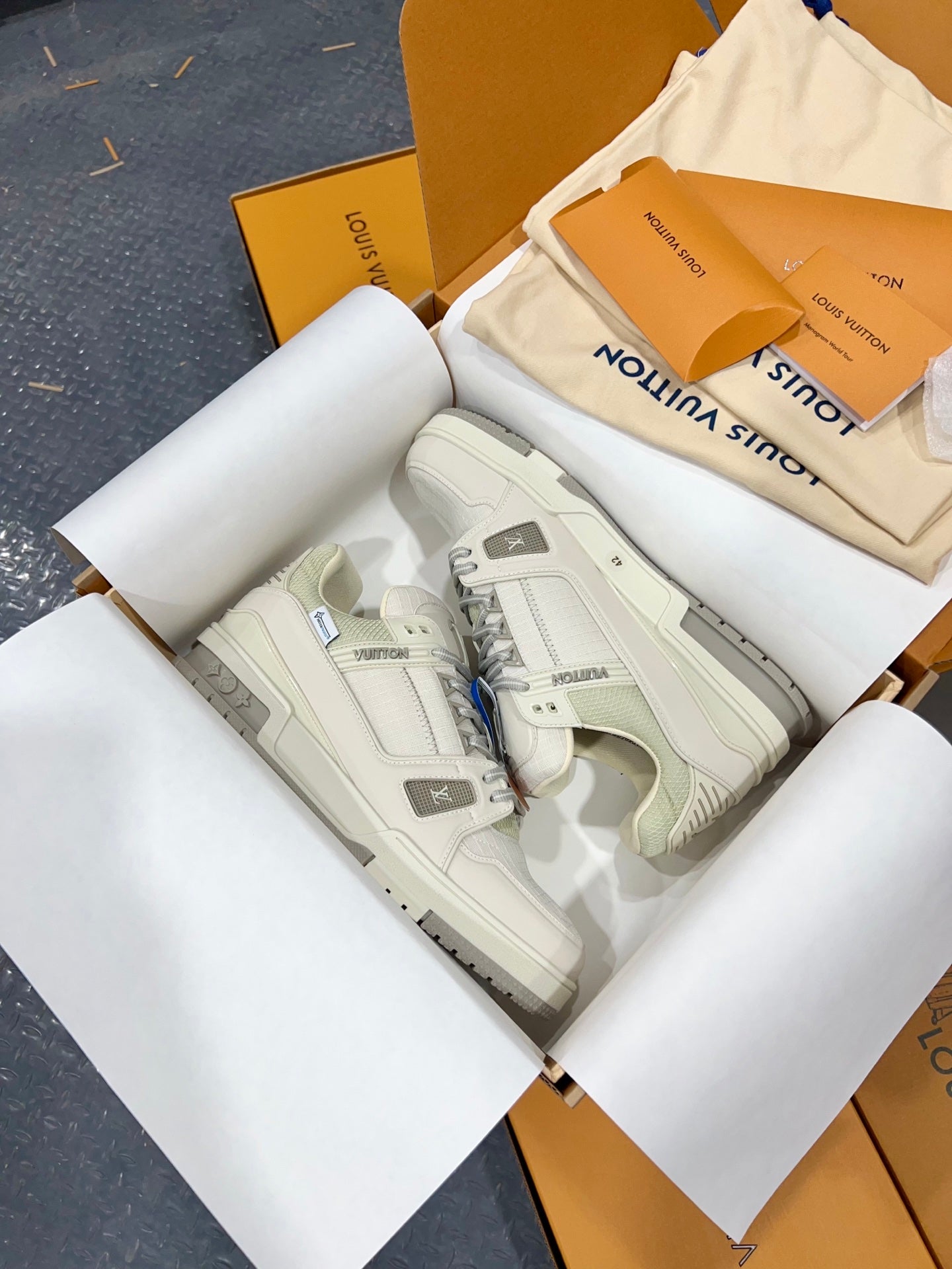 Designer Sneakers Shoes – Sneakers Shoes, Lifestyle Running Shoes, Latest Sneaker