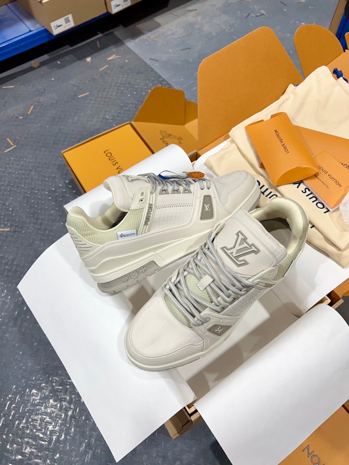 Designer Sneakers Shoes – Sneakers Shoes, Lifestyle Running Shoes, Latest Sneaker