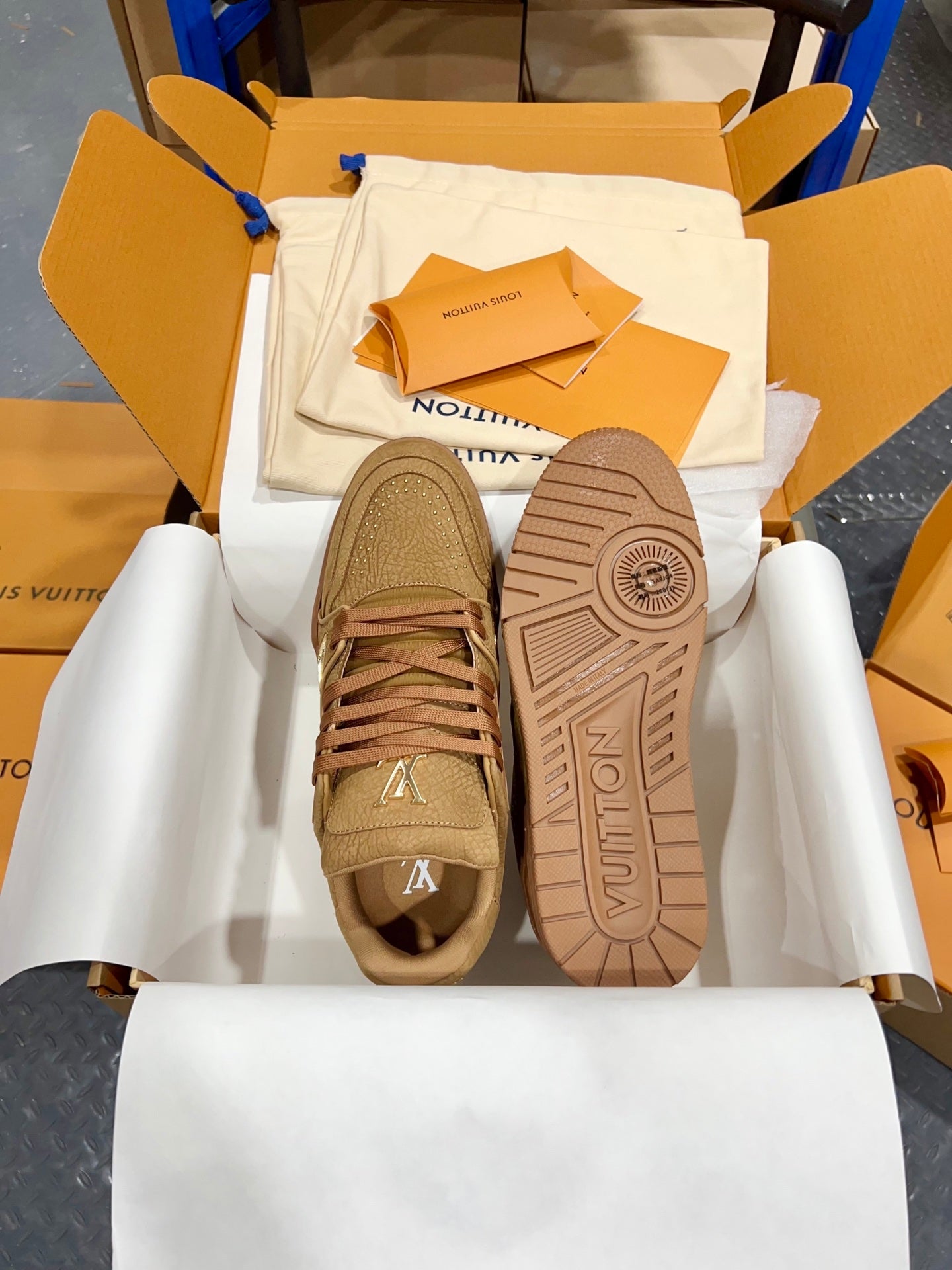 Designer Sneakers Shoes – Sneakers Shoes, Lifestyle Running Shoes, Latest Sneaker
