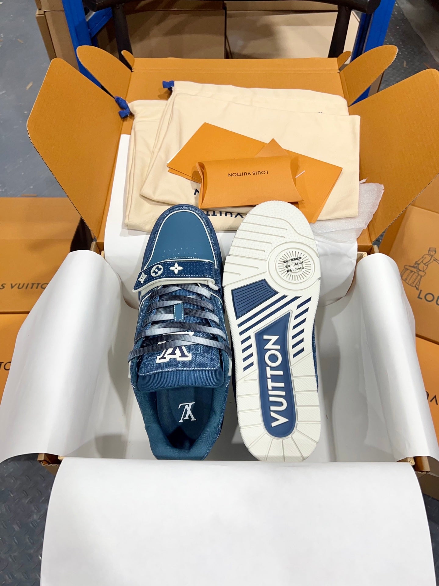 Designer Sneakers Shoes – Sneakers Shoes, Lifestyle Running Shoes, Latest Sneaker