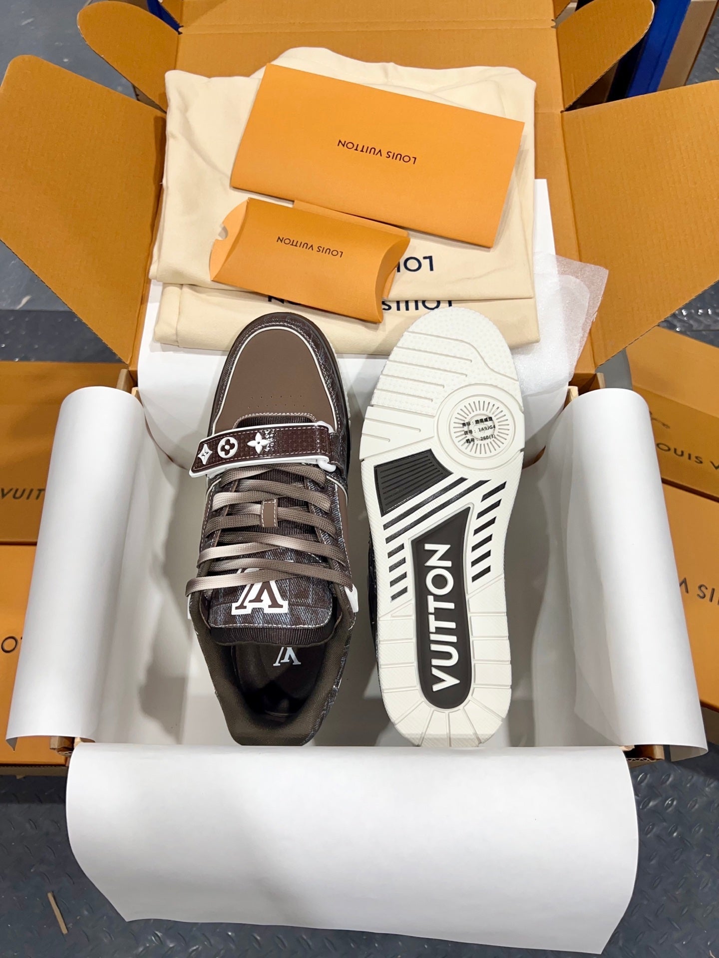 Designer Sneakers Shoes – Sneakers Shoes, Lifestyle Running Shoes, Latest Sneaker