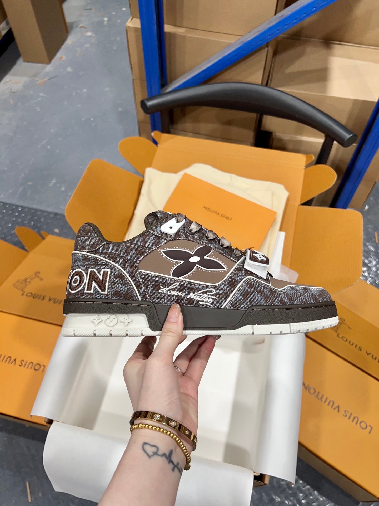 Designer Sneakers Shoes – Sneakers Shoes, Lifestyle Running Shoes, Latest Sneaker