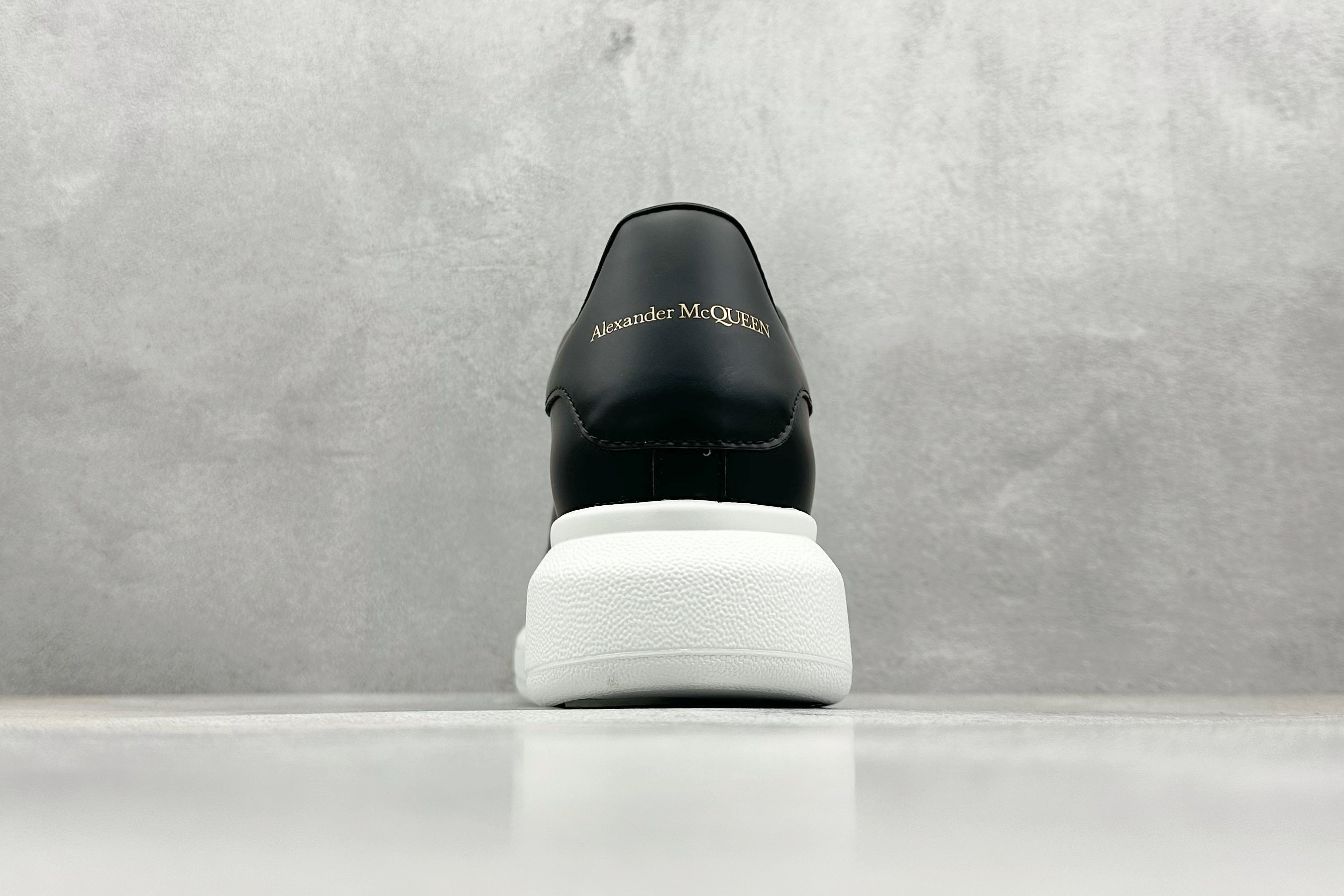 Designer Sneakers Shoes – Lifestyle Sneakers, Latest Sneakers