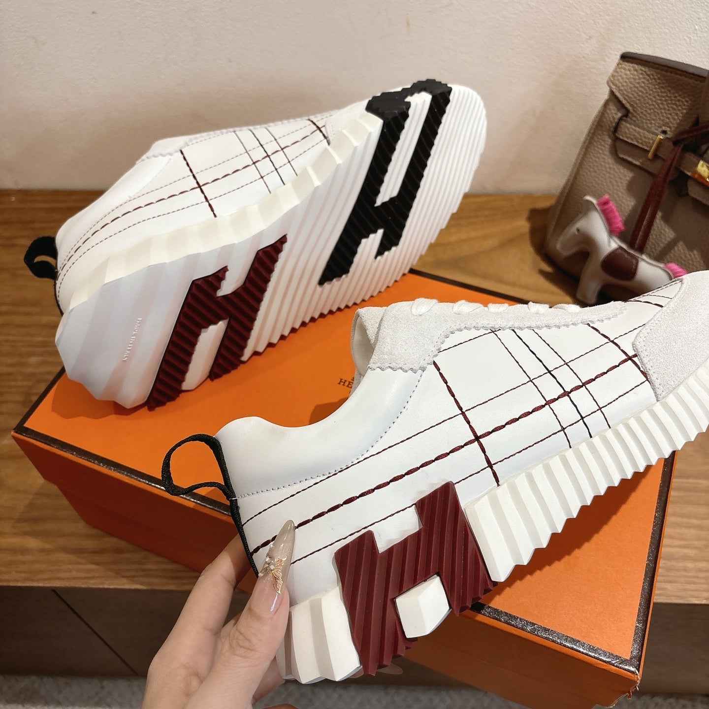 Designer Sneakers Shoes – Sneakers Shoes, Lifestyle Running Shoes, Latest Sneaker