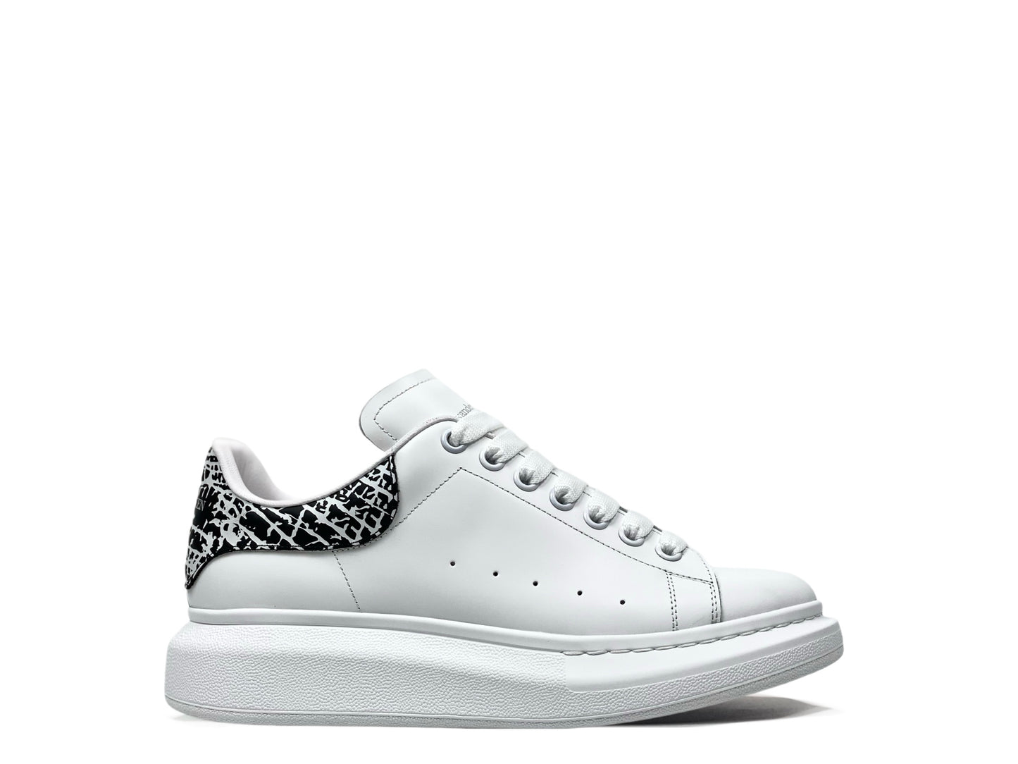 Designer Sneakers Shoes – Lifestyle Sneakers, Latest Sneakers