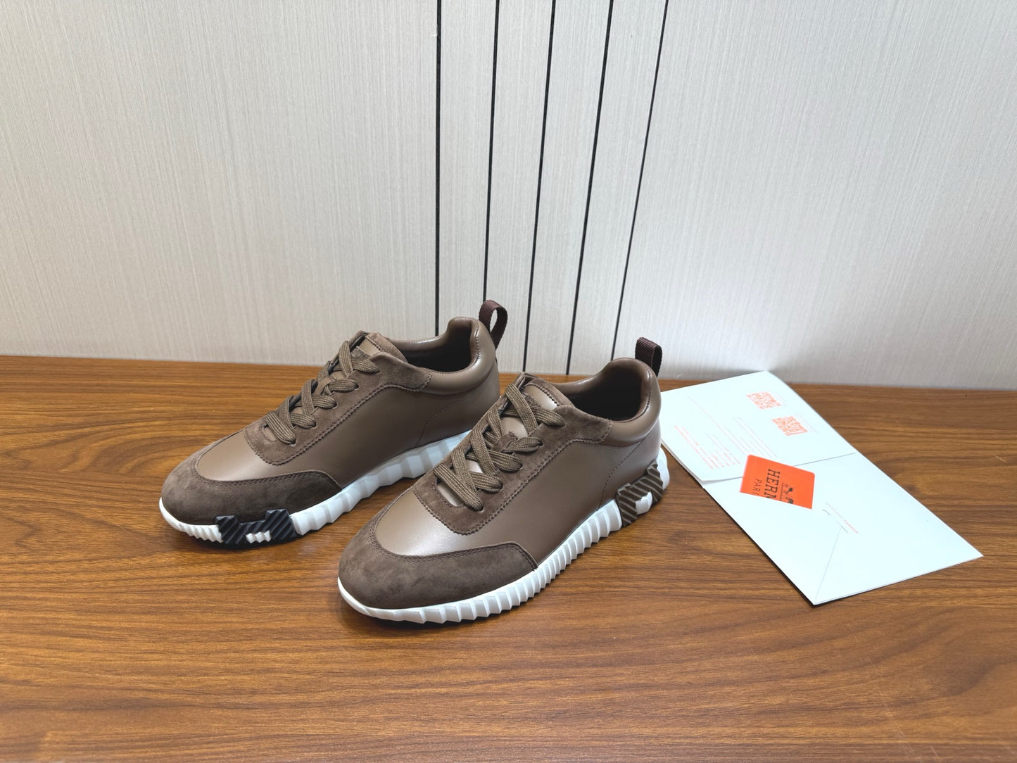 Designer Sneakers Shoes – Sneakers Shoes, Lifestyle Running Shoes, Latest Sneakers
