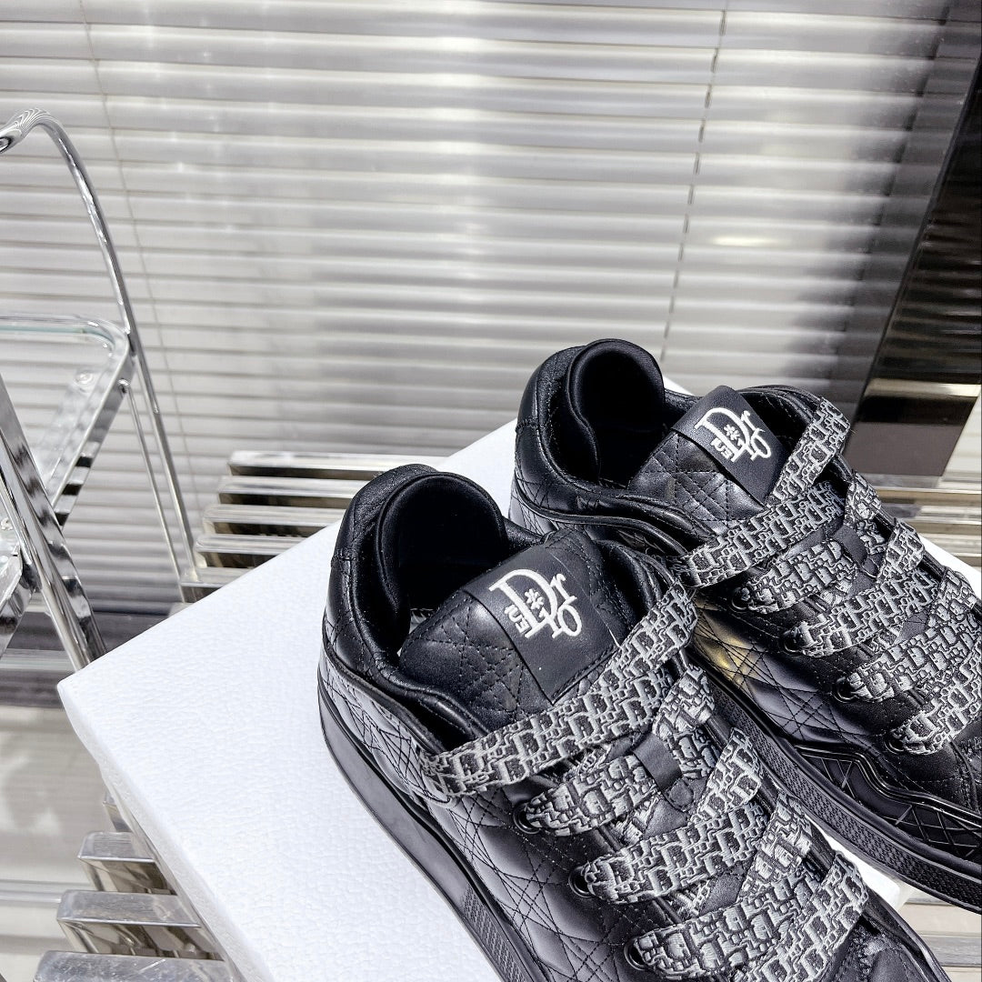 Designer Sneakers Shoes – Lifestyle Sneakers, Latest Sneakers