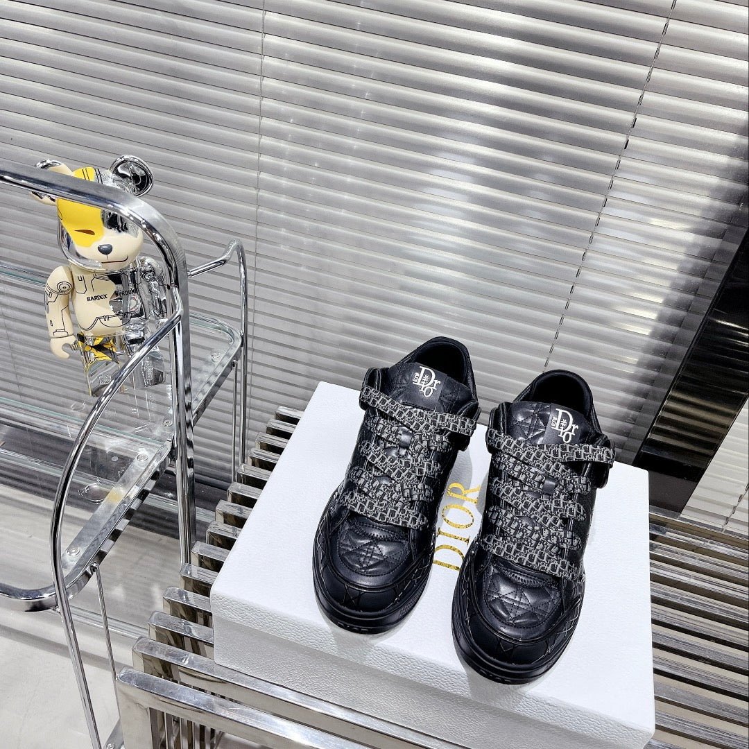 Designer Sneakers Shoes – Lifestyle Sneakers, Latest Sneakers