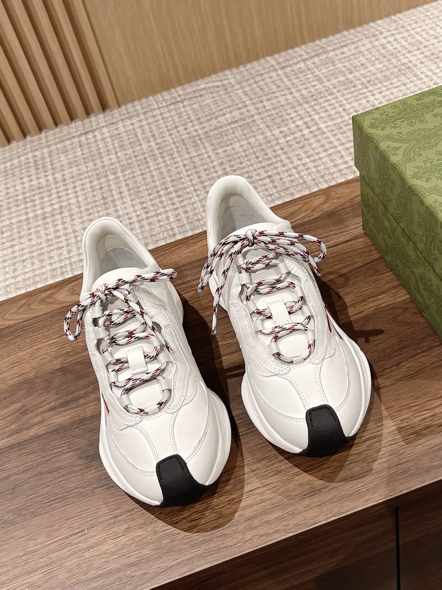 Designer Sneakers Shoes – Lifestyle Sneakers, Latest Sneakers