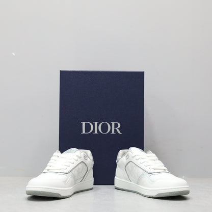 Designer Sneakers Shoes – Lifestyle Sneakers, Latest Sneakers