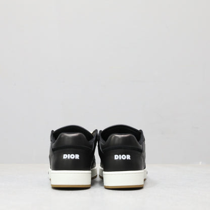 Designer Sneakers Shoes – Lifestyle Sneakers, Latest Sneakers