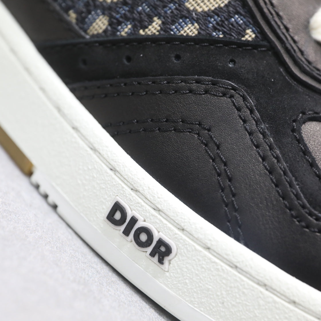 Designer Sneakers Shoes – Lifestyle Sneakers, Latest Sneakers