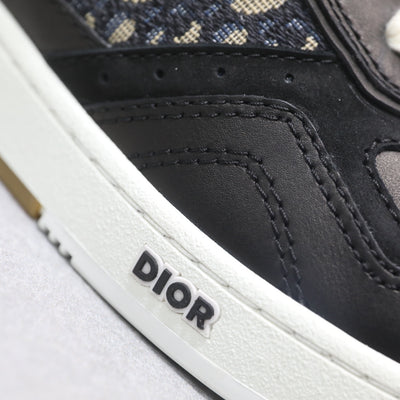 Designer Sneakers Shoes – Lifestyle Sneakers, Latest Sneakers