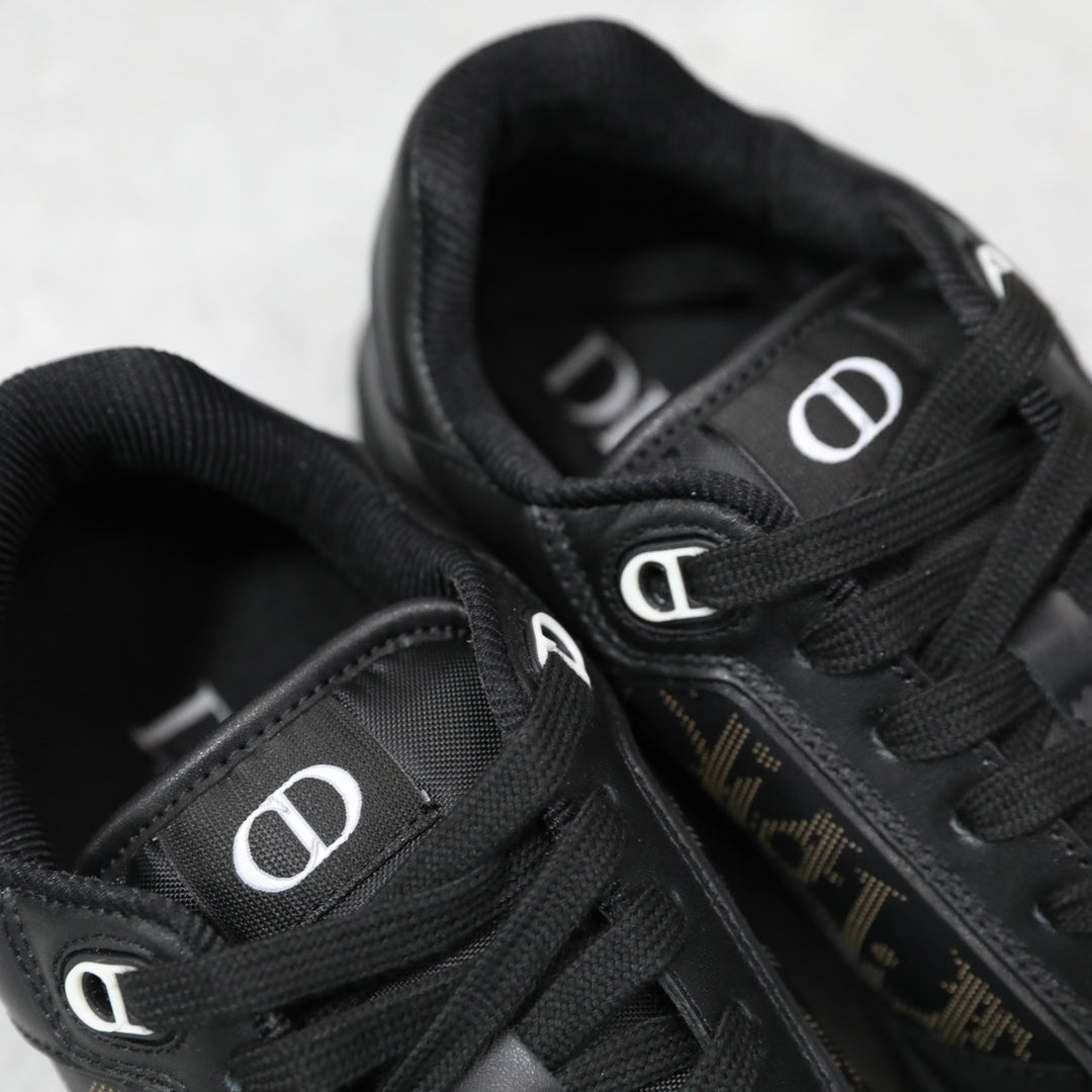 Designer Sneakers Shoes – Lifestyle Sneakers, Latest Sneakers