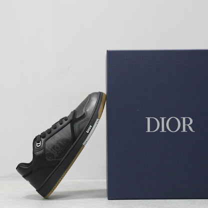 Designer Sneakers Shoes – Lifestyle Sneakers, Latest Sneakers