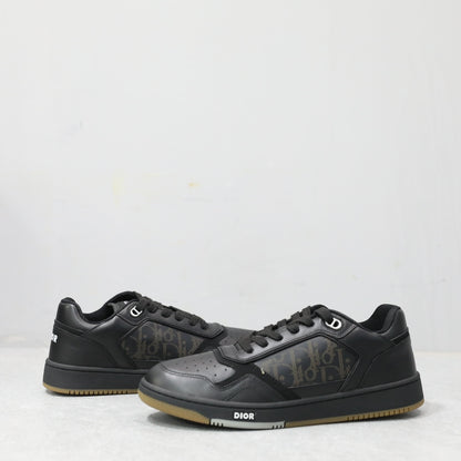 Designer Sneakers Shoes – Lifestyle Sneakers, Latest Sneakers
