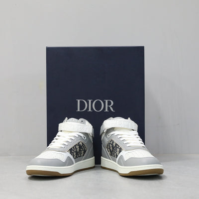 Designer Sneakers Shoes – Lifestyle Sneakers, Latest Sneakers