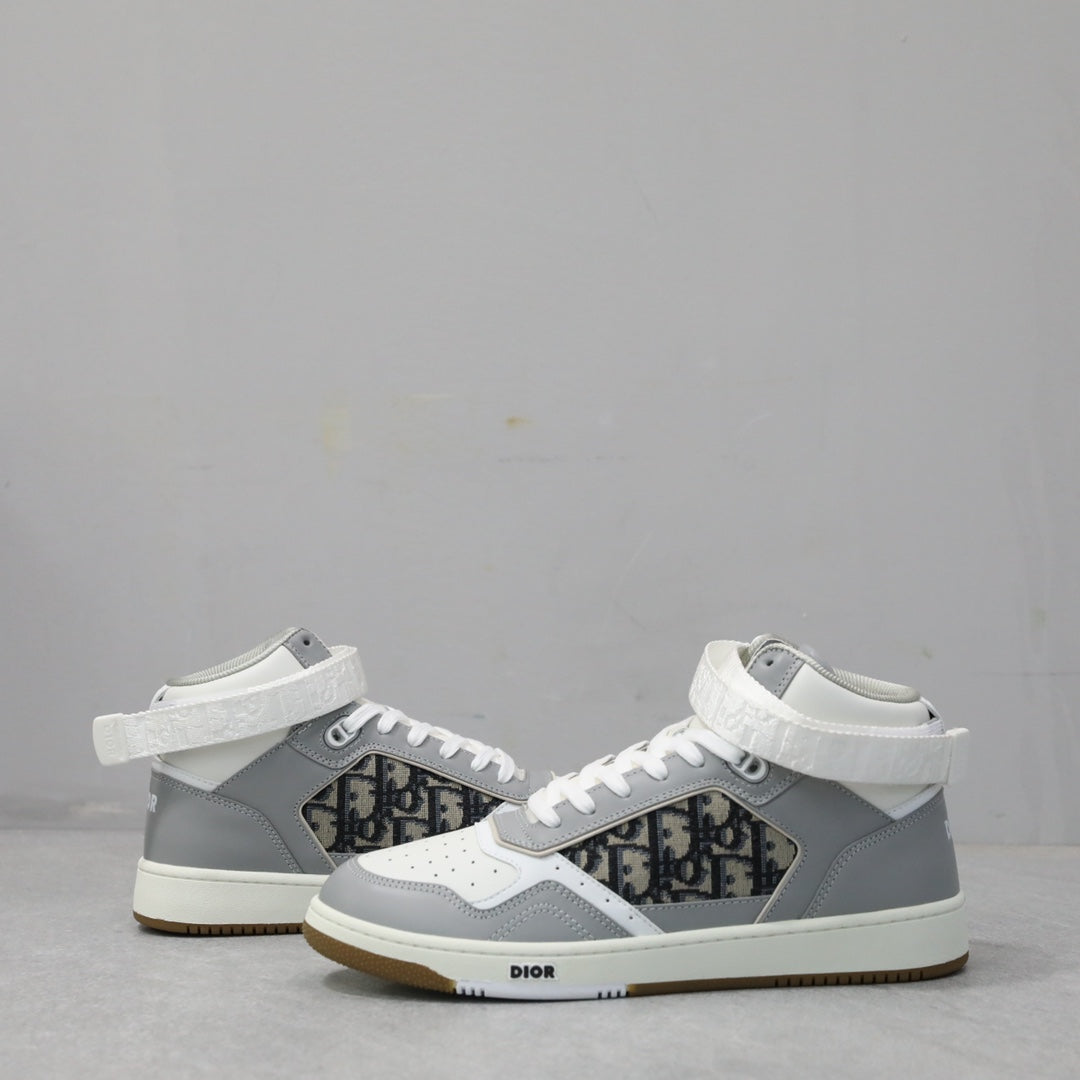 Designer Sneakers Shoes – Lifestyle Sneakers, Latest Sneakers