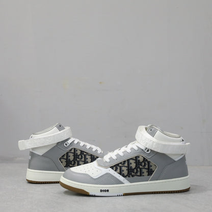 Designer Sneakers Shoes – Lifestyle Sneakers, Latest Sneakers