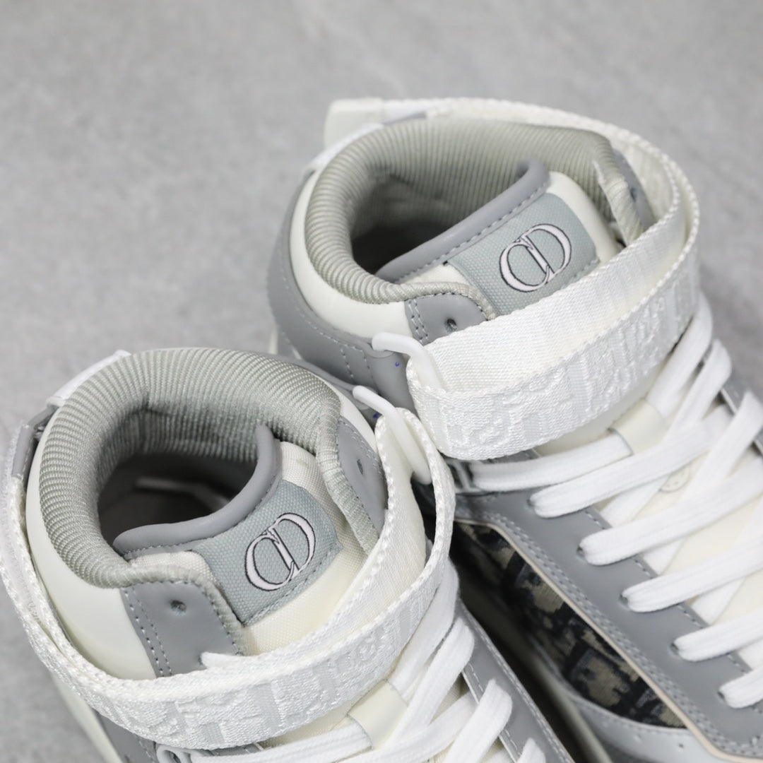 Designer Sneakers Shoes – Lifestyle Sneakers, Latest Sneakers