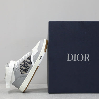 Designer Sneakers Shoes – Lifestyle Sneakers, Latest Sneakers