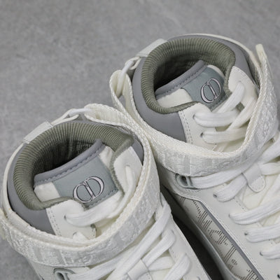 Designer Sneakers Shoes – Lifestyle Sneakers, Latest Sneakers