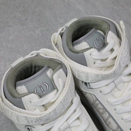 Designer Sneakers Shoes – Lifestyle Sneakers, Latest Sneakers