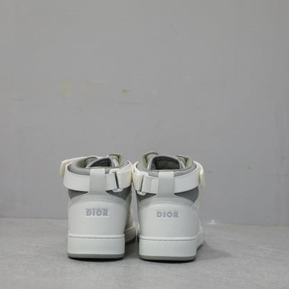 Designer Sneakers Shoes – Lifestyle Sneakers, Latest Sneakers