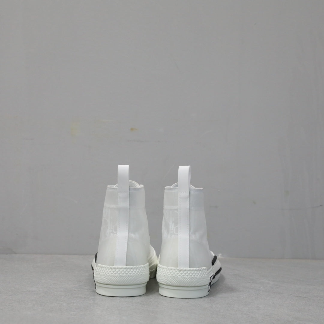 Designer Sneakers Shoes – Lifestyle Sneakers, Latest Sneakers