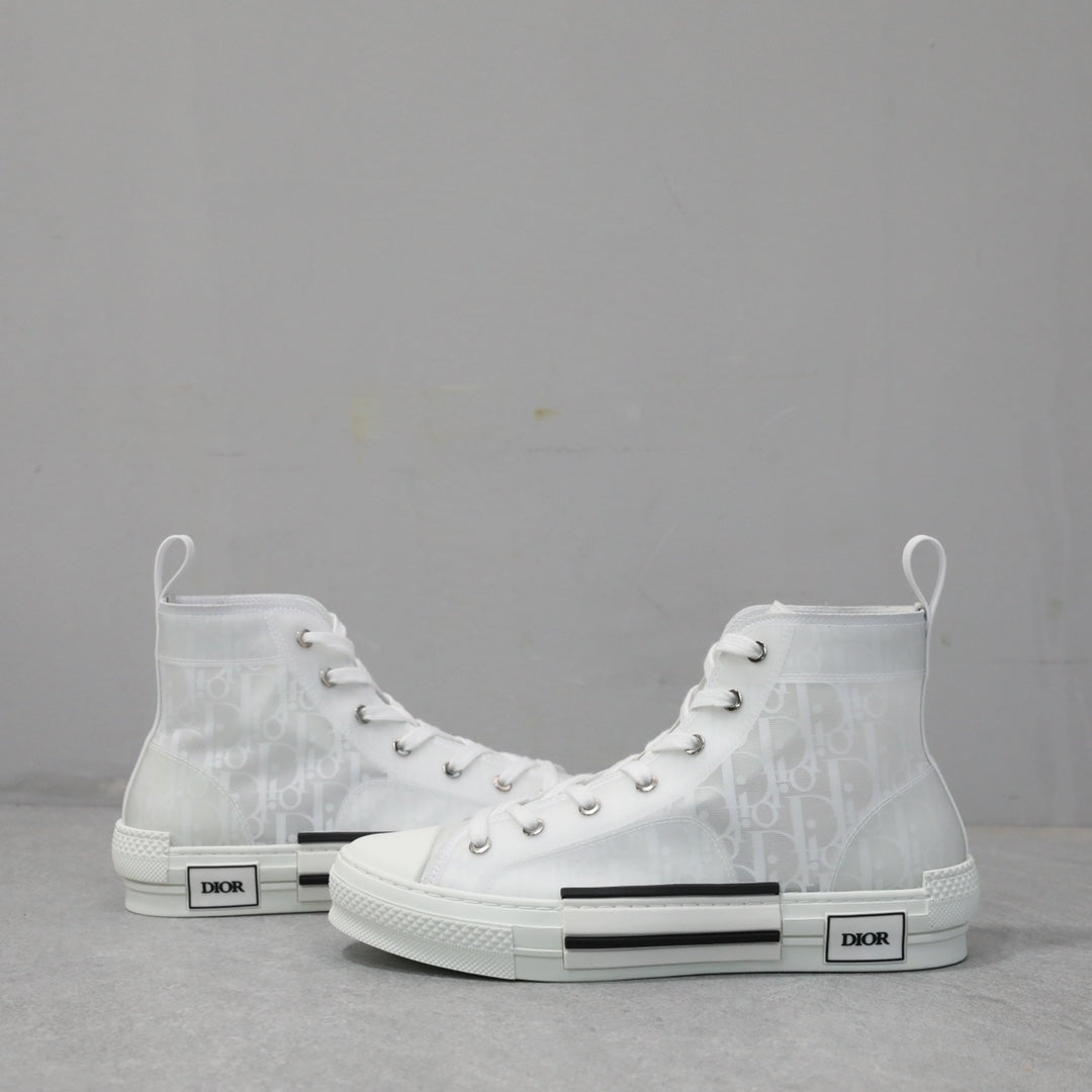 Designer Sneakers Shoes – Lifestyle Sneakers, Latest Sneakers