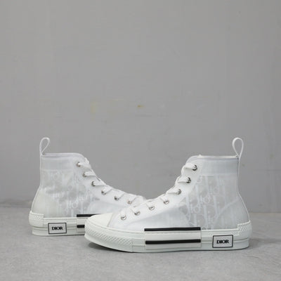 Designer Sneakers Shoes – Lifestyle Sneakers, Latest Sneakers