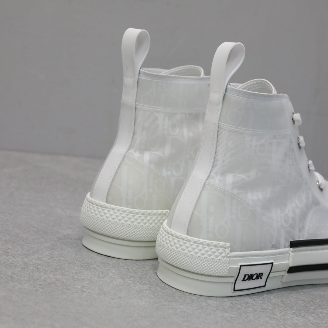 Designer Sneakers Shoes – Lifestyle Sneakers, Latest Sneakers