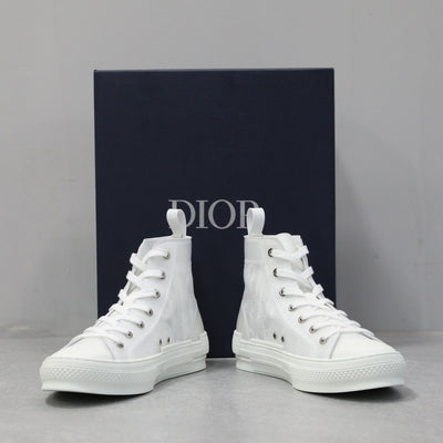 Designer Sneakers Shoes – Lifestyle Sneakers, Latest Sneakers