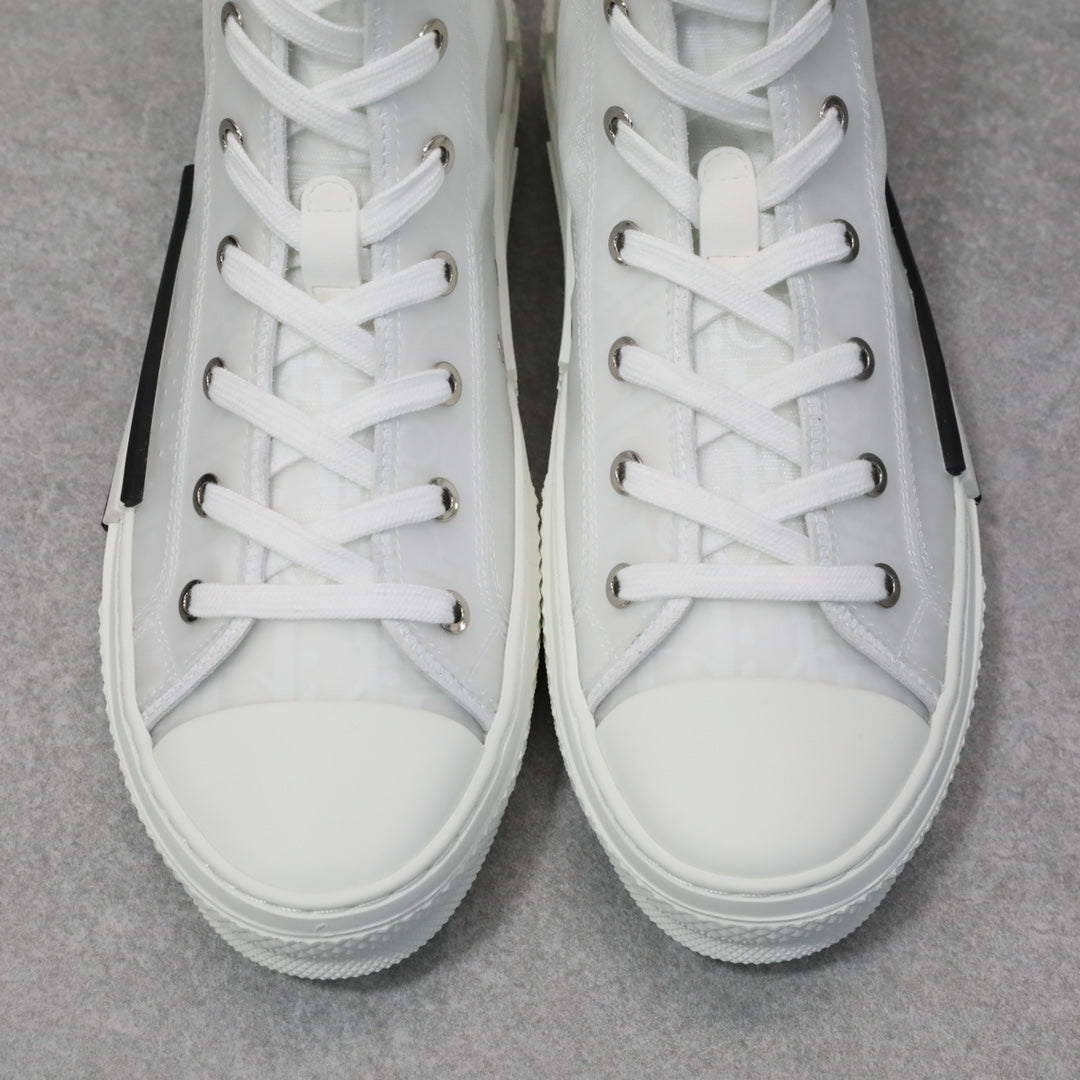 Designer Sneakers Shoes – Lifestyle Sneakers, Latest Sneakers