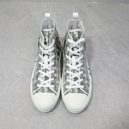 Designer Sneakers Shoes – Lifestyle Sneakers, Latest Sneakers