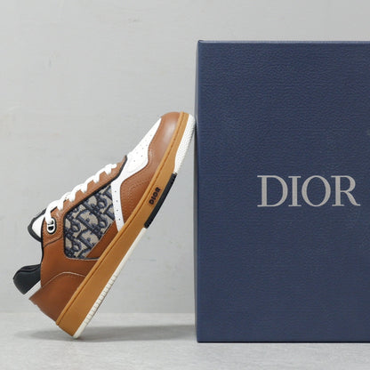 Designer Sneakers Shoes – Lifestyle Sneakers, Latest Sneakers