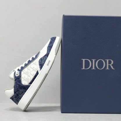 Designer Sneakers Shoes – Lifestyle Sneakers, Latest Sneakers