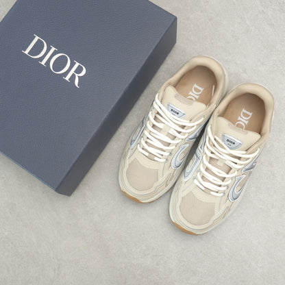 Designer Sneakers Shoes – Lifestyle Sneakers, Latest Sneakers