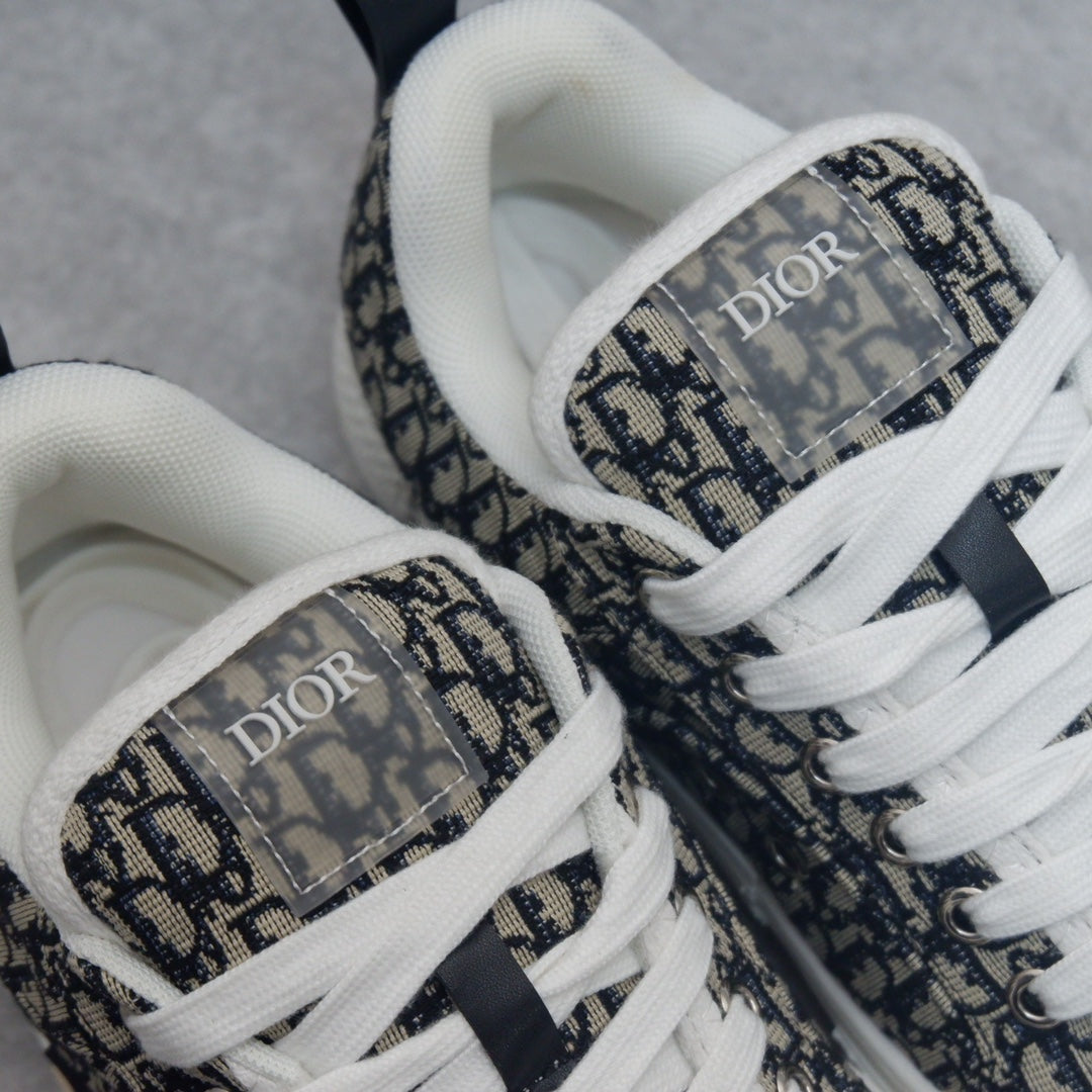 Designer Sneakers Shoes – Lifestyle Sneakers, Latest Sneakers