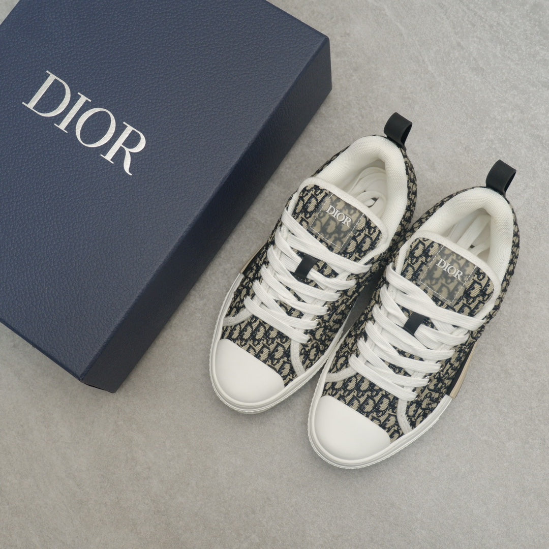 Designer Sneakers Shoes – Lifestyle Sneakers, Latest Sneakers