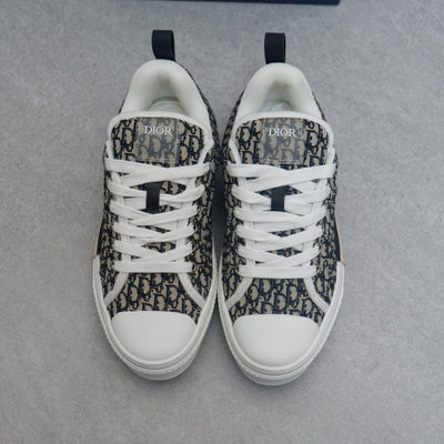 Designer Sneakers Shoes – Lifestyle Sneakers, Latest Sneakers