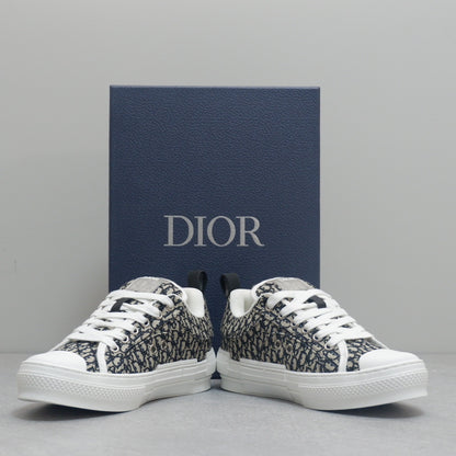 Designer Sneakers Shoes – Lifestyle Sneakers, Latest Sneakers