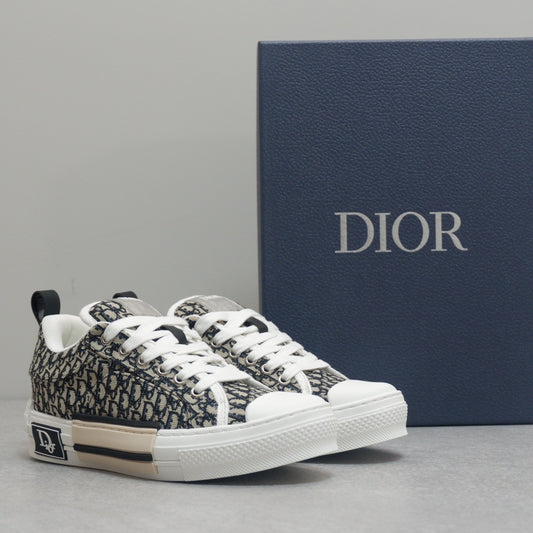 Designer Sneakers Shoes – Lifestyle Sneakers, Latest Sneakers