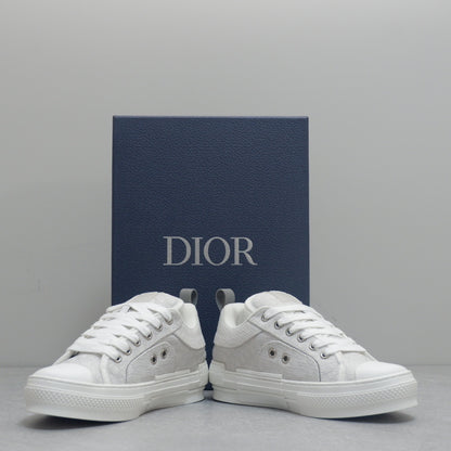 Designer Sneakers Shoes – Lifestyle Sneakers, Latest Sneakers