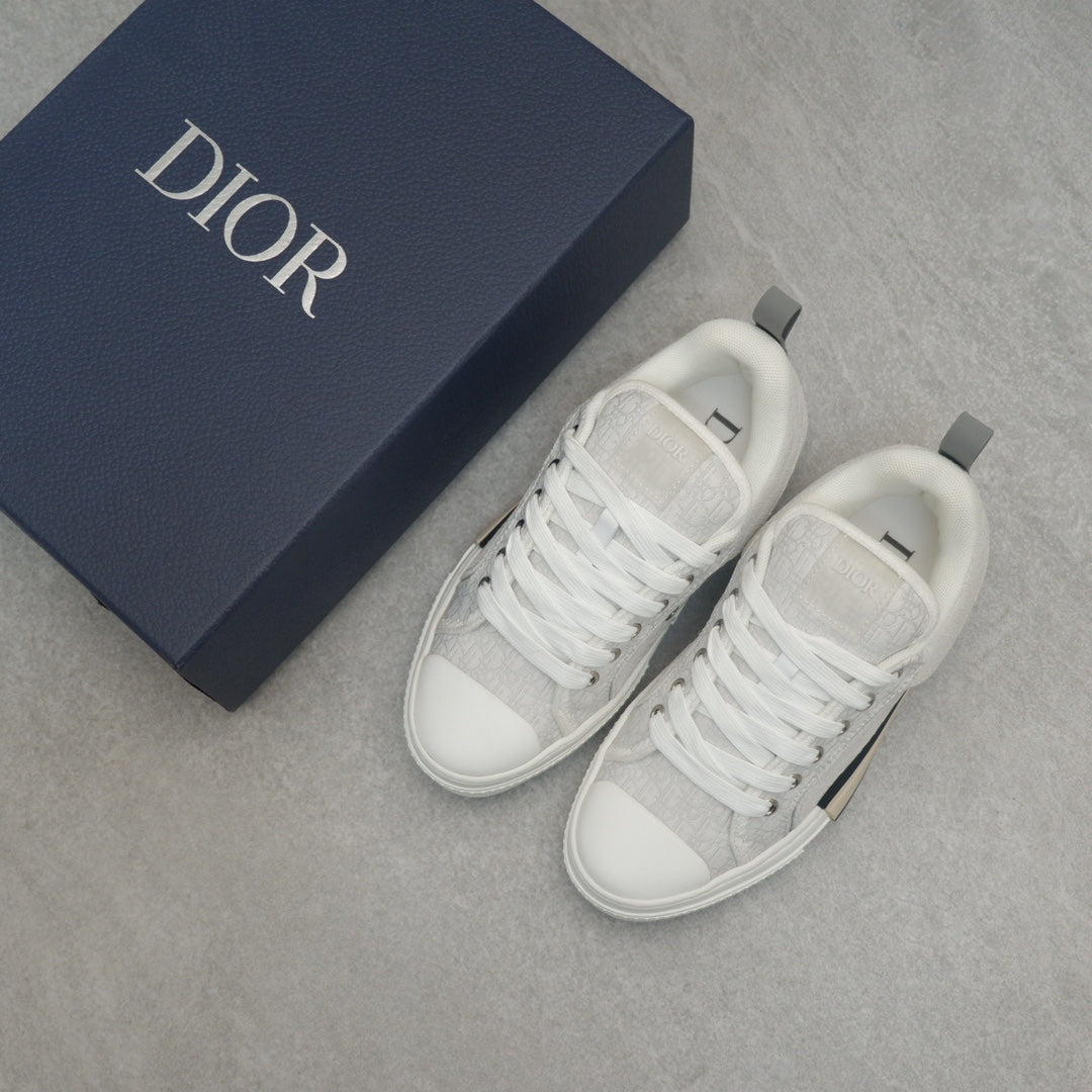 Designer Sneakers Shoes – Lifestyle Sneakers, Latest Sneakers