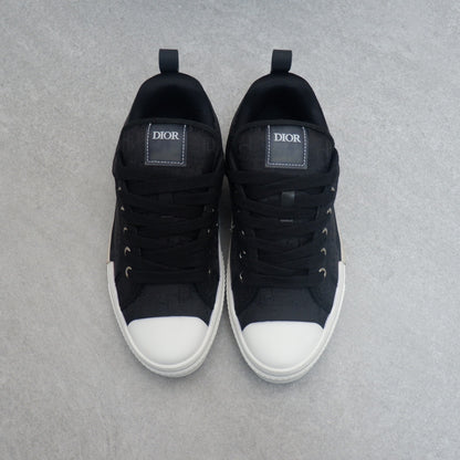 Designer Sneakers Shoes – Lifestyle Sneakers, Latest Sneakers