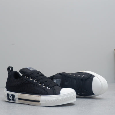 Designer Sneakers Shoes – Lifestyle Sneakers, Latest Sneakers