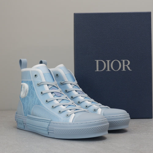 Designer Sneakers Shoes – Lifestyle Sneakers, Latest Sneakers